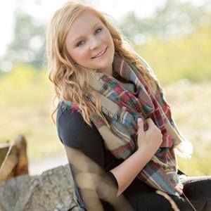 Meet your Posher, Corie